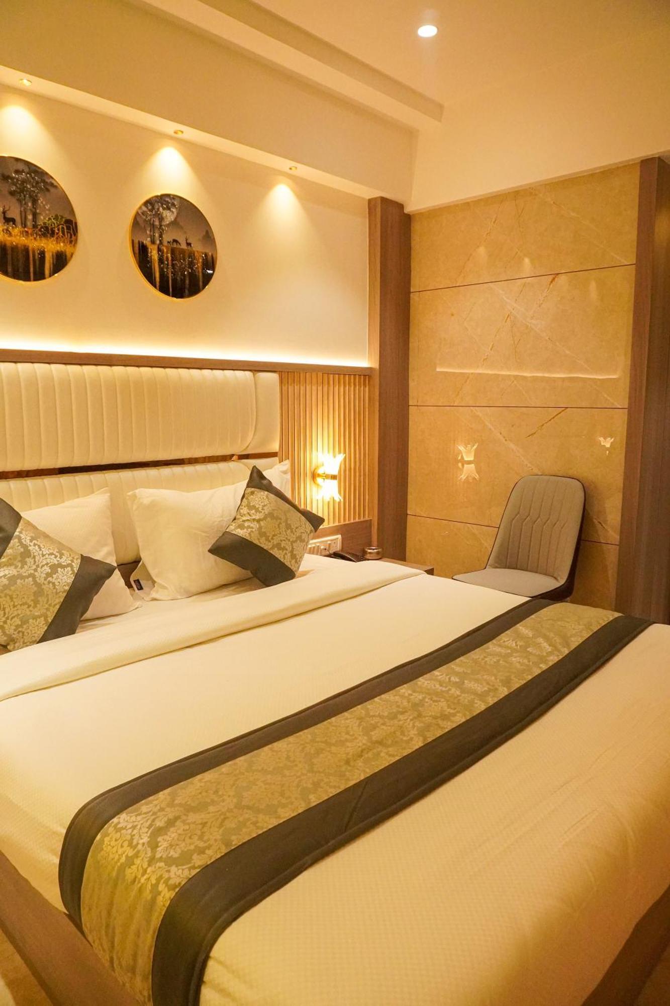 Hotel Spencer-Наві-Мумбаї Екстер'єр фото